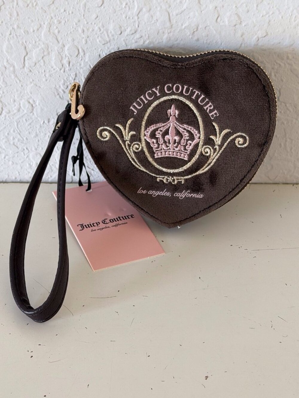 Juicy Couture Magnifique Heart Zip Around Coin Purse Wristlet Chocolate Pink NEW